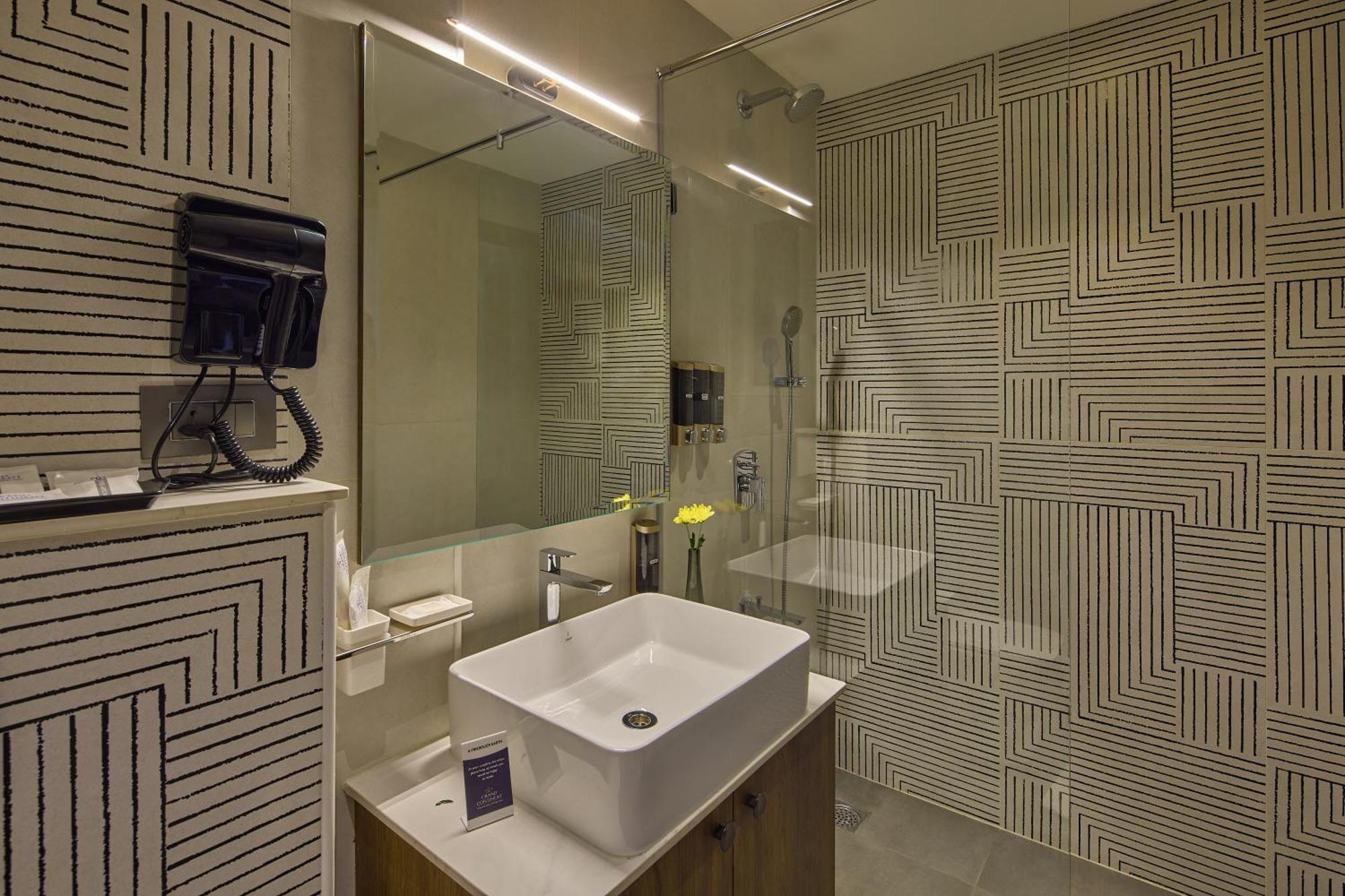 Grand Continent Hebbal A Sarovar Portico Affiliate Hotel Bangalore Extérieur photo