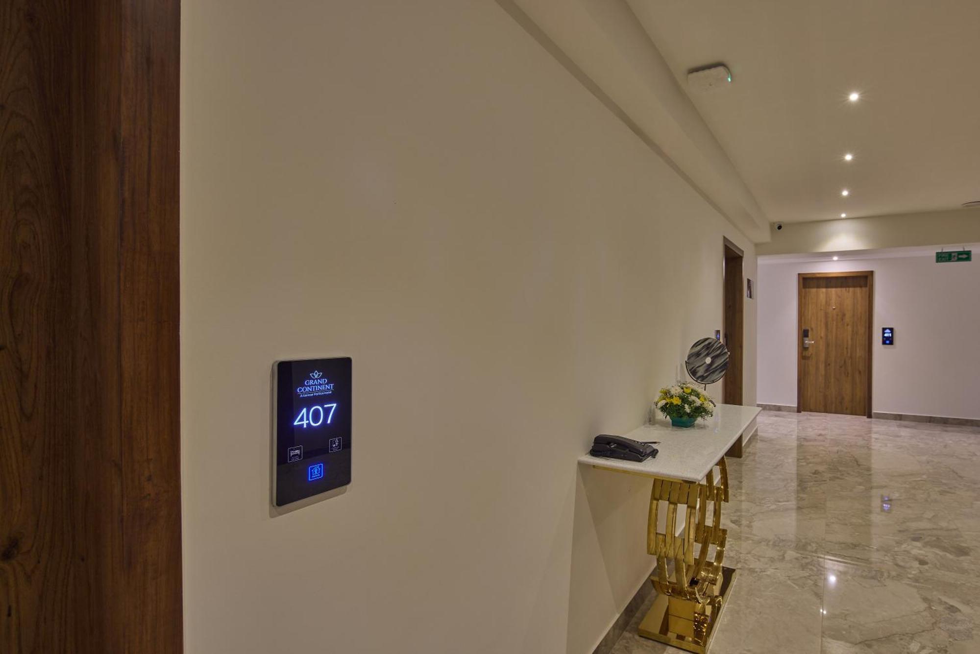Grand Continent Hebbal A Sarovar Portico Affiliate Hotel Bangalore Extérieur photo