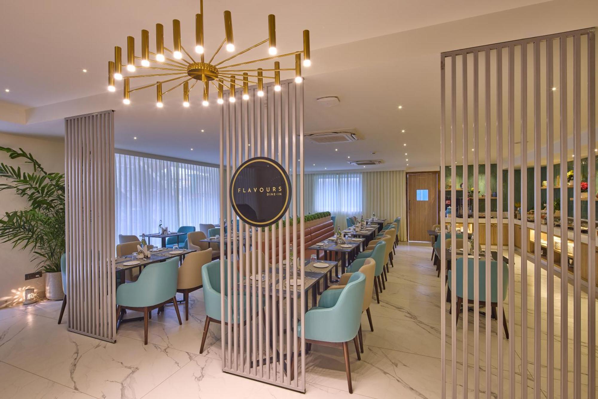 Grand Continent Hebbal A Sarovar Portico Affiliate Hotel Bangalore Extérieur photo